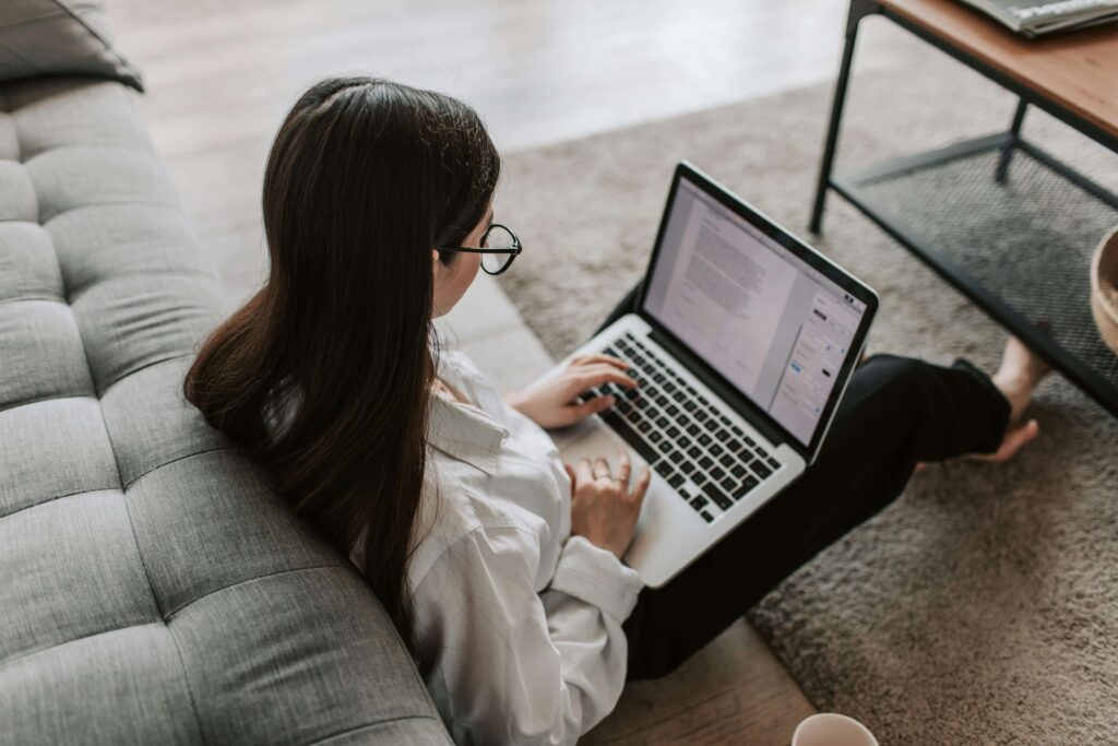 Pourquoi faire appel à une rédactrice web SEO ?